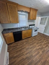 1806 17th St NE in Hickory, NC - Building Photo - Building Photo