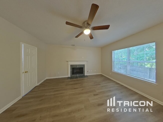 2421 Rambling Way in Lithonia, GA - Building Photo - Building Photo