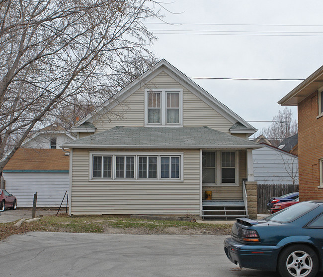 1438 S 81st St in West Allis, WI - Building Photo - Building Photo