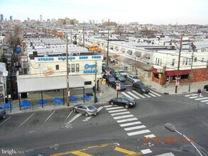 2700 S 10th St-Unit -3A & 3B in Philadelphia, PA - Building Photo - Building Photo