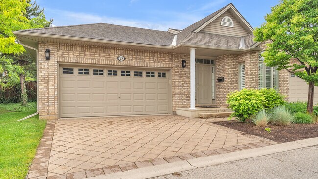 property at 1574 Richmond St