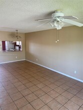 10637 NW 10th St in Pembroke Pines, FL - Building Photo - Building Photo