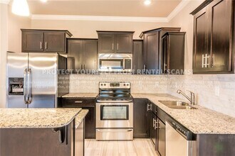 4765 W Wales Dr in Fayetteville, AR - Building Photo - Building Photo