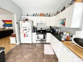 109 Heath St, Unit 4 in Boston, MA - Building Photo