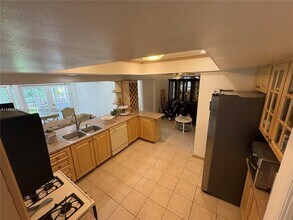 6612 Dahlia Dr in Miramar, FL - Building Photo - Building Photo