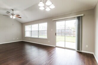 4918 Bryant Ridge Rd in Houston, TX - Building Photo - Building Photo