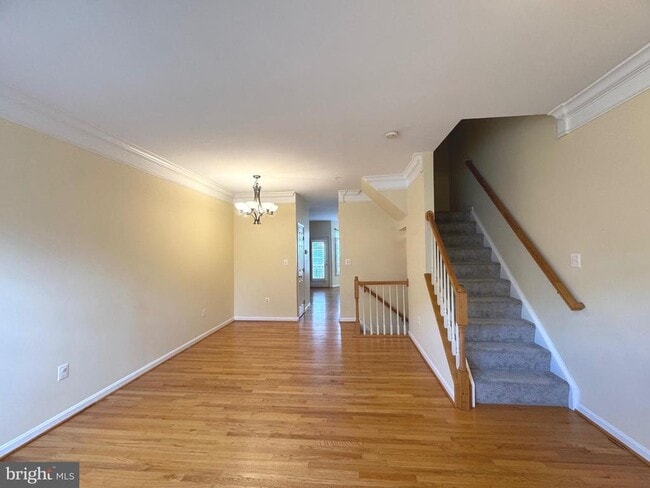 property at 136 Cameron Station Blvd