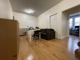 1426 Commonwealth Ave, Unit 3 in Boston, MA - Building Photo