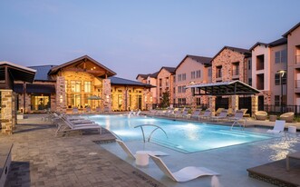 Broadstone Cross Creek Ranch Apartments