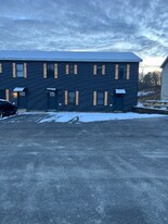 672 Main Rd in Hampden, ME - Building Photo