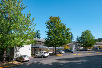 Mill Pond Apartments in Auburn, WA - Foto de edificio - Building Photo