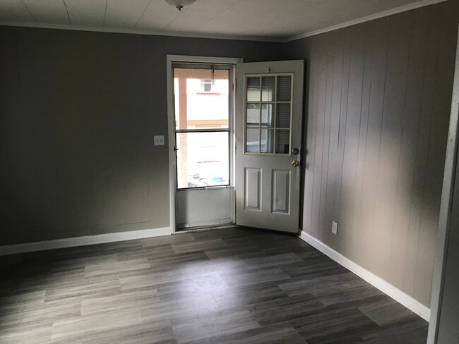 property at 108 1/2 W Filbert St