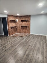 4883 Melbourne Rd in Baltimore, MD - Foto de edificio - Building Photo