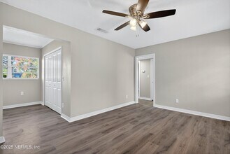 5437 Attleboro St in Jacksonville, FL - Building Photo - Building Photo