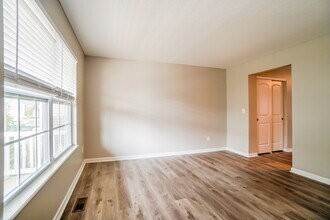 77 Faulkner Dr in Lithopolis, OH - Building Photo - Building Photo