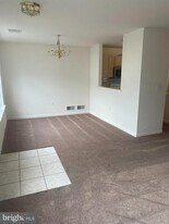 40 Courtyard Dr in Carlisle, PA - Building Photo