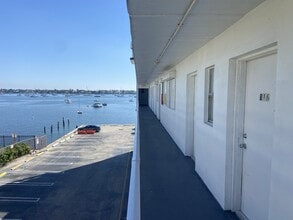 4500 N Flagler Dr in West Palm Beach, FL - Building Photo - Building Photo