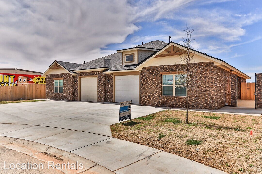 12008 Evanston Ave in Lubbock, TX - Building Photo