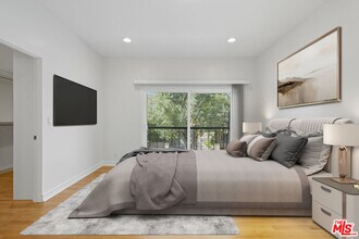 13055 Mindanao Way in Marina Del Rey, CA - Building Photo - Building Photo
