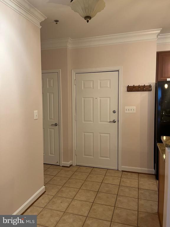 10328 Sager Ave in Fairfax, VA - Building Photo - Building Photo