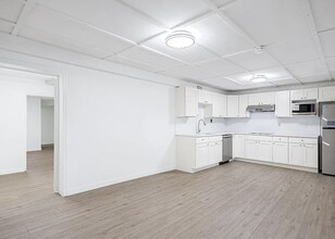 2966 8th Av E in Vancouver, BC - Building Photo - Building Photo