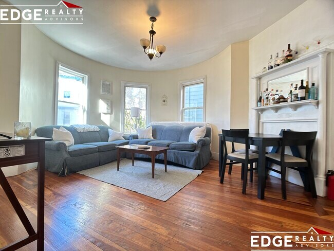 8 Carmel St, Unit 2 in Boston, MA - Building Photo - Building Photo