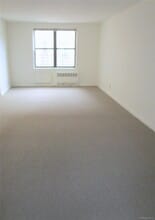 123 Valentine Ln in Yonkers, NY - Building Photo - Building Photo