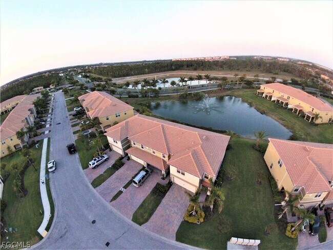 4105 Wilmont Place in Ft. Myers, FL - Building Photo - Building Photo