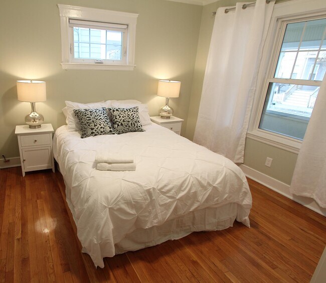 62 Litchfield St, Unit 3 in Boston, MA - Building Photo - Building Photo