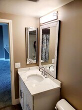 656 Pearson St, Unit 709 in Des Plaines, IL - Building Photo - Building Photo