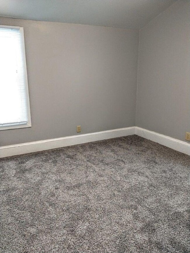 1045 29th St in Moline, IL - Building Photo - Building Photo