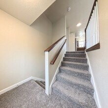 4874 NE 39th Ave in Des Moines, IA - Building Photo - Building Photo