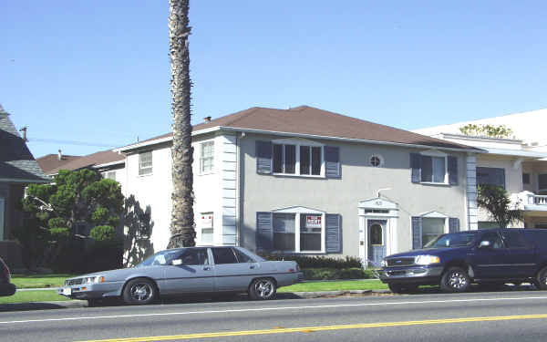 1213 E Ocean Blvd in Long Beach, CA - Building Photo - Building Photo