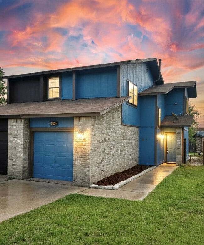 property at 1140 Royal Crest Dr