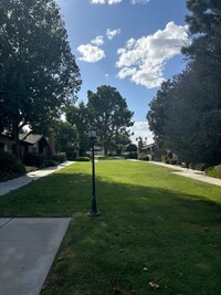 2601 EDMONTON St in Bakersfield, CA - Foto de edificio - Building Photo