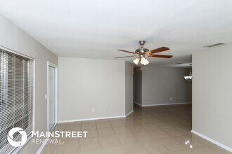 229 SW Kentwood Rd in Port St. Lucie, FL - Building Photo - Building Photo