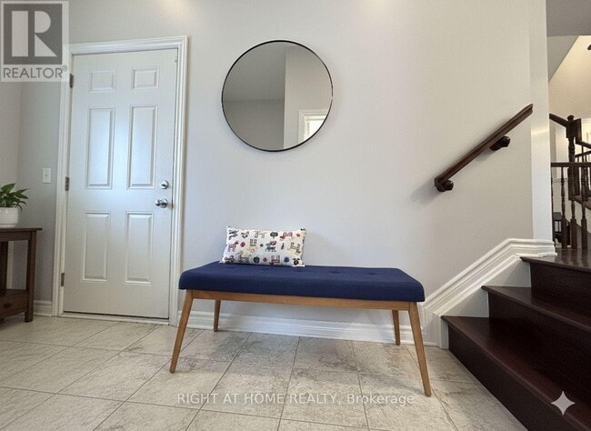 366 Forestbrook St in Ottawa, ON - Building Photo - Building Photo