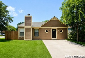 4001 Colonial Sun Dr in San Antonio, TX - Building Photo