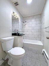 18 Glencoe St, Unit 23 in Boston, MA - Building Photo - Building Photo