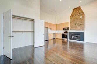 2519 W North Ave, Unit 3F in Chicago, IL - Building Photo - Building Photo