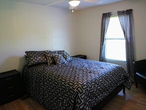 17182 Sweet Briar Rd in Lewes, DE - Foto de edificio - Building Photo