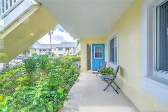 5553 NE Gulfstream Way in Stuart, FL - Building Photo - Building Photo