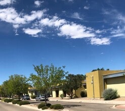 Wilshire Gardens 55+ in Roswell, NM - Foto de edificio - Building Photo