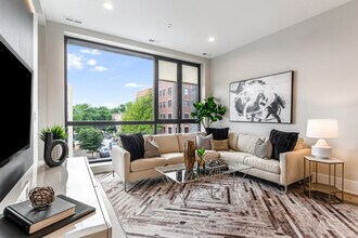 5753 N Broadway in Chicago, IL - Foto de edificio - Building Photo