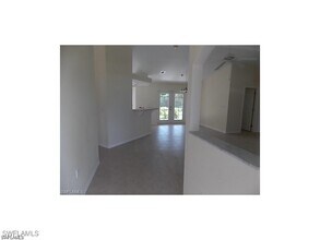 2802 SE 8th Pl in Cape Coral, FL - Foto de edificio - Building Photo