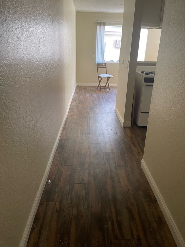 Sun Valley Apartments in Sun Valley, CA - Building Photo - Building Photo