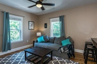 101 Fellsway W in Medford, MA - Building Photo - Building Photo