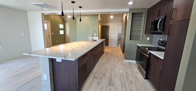 505 Los Arboles Ave NW in Albuquerque, NM - Building Photo - Building Photo