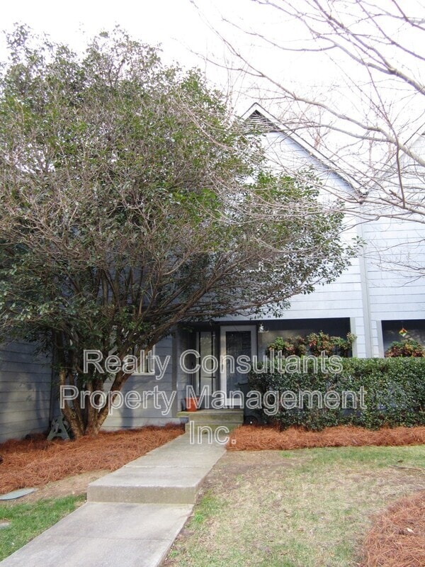 property at 306-D S Lindell Rd
