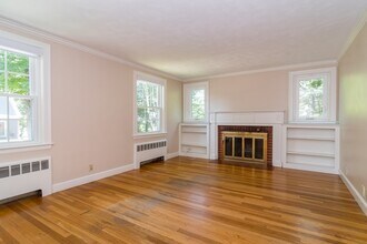 15 Charles St in Natick, MA - Building Photo - Building Photo